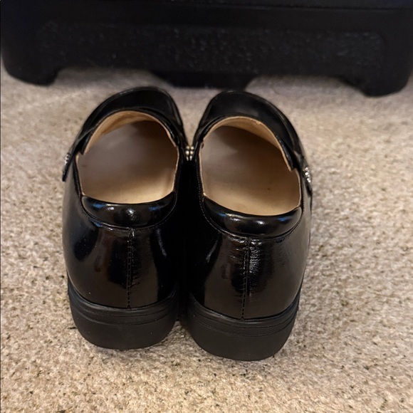 Alegria Women’s Shiny Black Slip-On Loafers Size 35 (5) - Picture 4 of 6